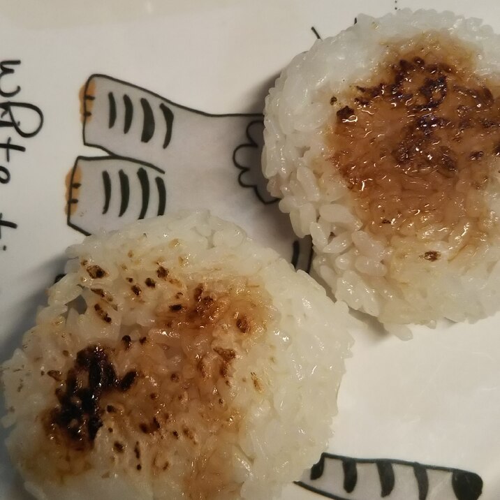 砂糖醤油焼きおにぎり